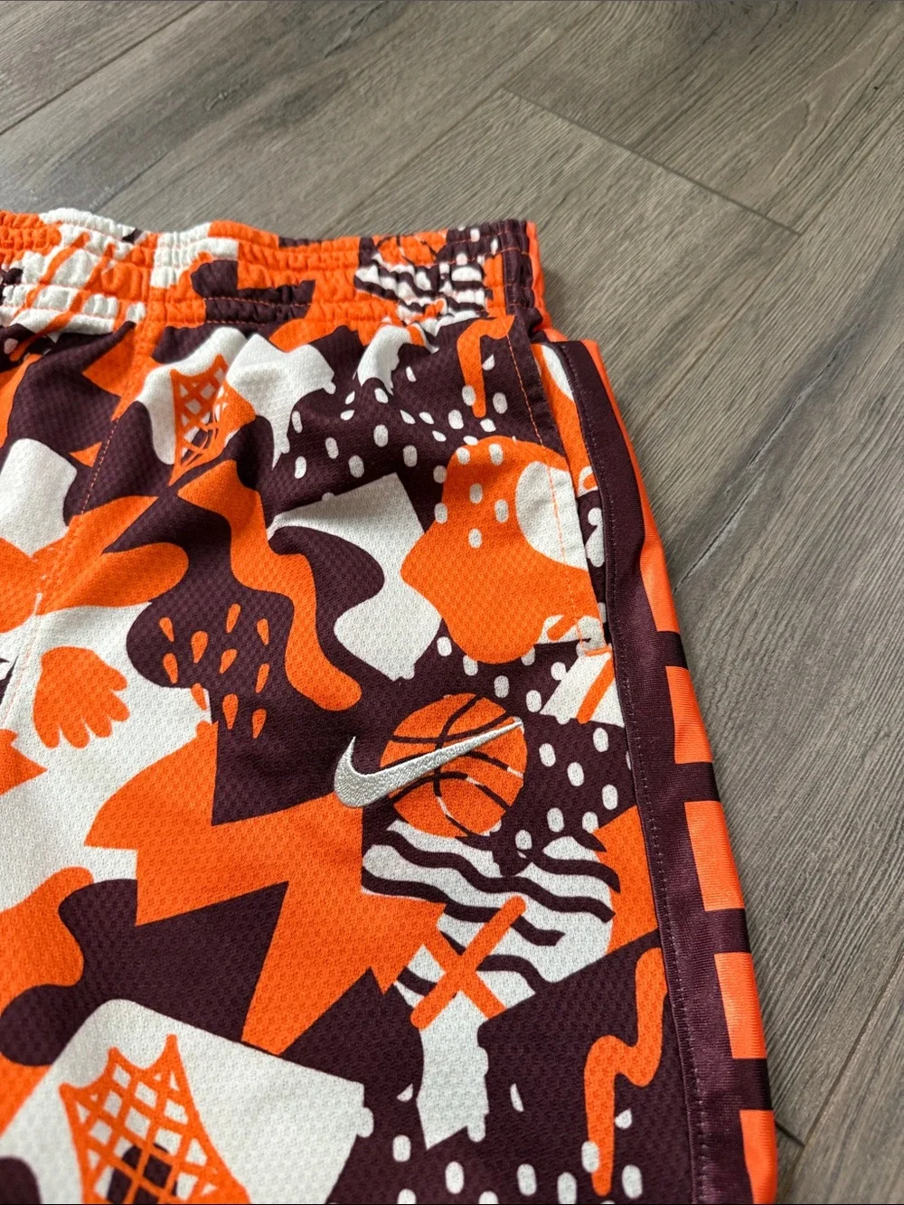 Boys Nike shorts large